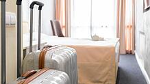 Die meisten Ankünfte verzeichnen die Hotelbetriebe. Bild: stock.adobe.com/fotofabrika