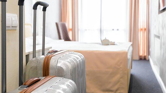 Die meisten Ankünfte verzeichnen die Hotelbetriebe. Bild: stock.adobe.com/fotofabrika