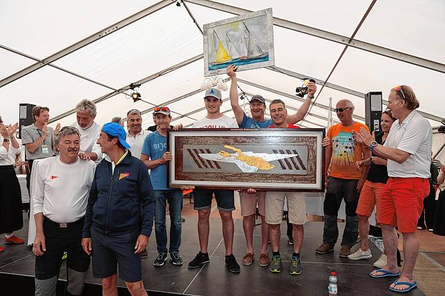 Bild 26: Die Internationale Bodenseewoche 2024 ist vorbei. Im Konstanzer Hafen erfolgt die Siegerehrung