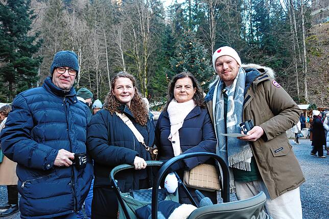 Tausende Besucher kamen zum Weihnachtsmarkt in die Ravennaschlucht um das einmalige Feeling zu erleben