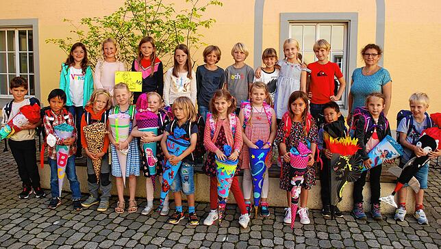 Bild 8: Bilder von der Einschulung: Diese Kinder gehen jetzt in die erste Klasse der Grundschulen in Konstanz, Allensbach und Reichenau