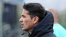 Ali Günes, Trainer des Türk. SV Singen, will sich vom Blick auf die Tabelle nicht blenden lassen und will von vorgezogenen Glückwünschen ...