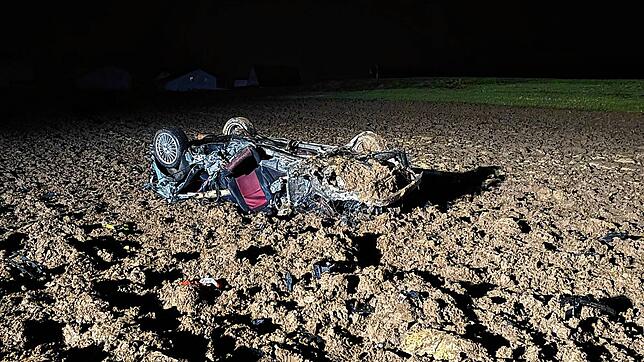 Für den 49-jährigen Fahrer dieses Autos kam jede Hilfe zu spät.