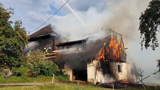 Bild 1: Alle Bilder zum Großbrand eines Schwarzwaldhauses in Höchenschwand