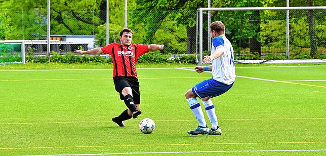 Bild 15: FC 08 Bad Säckingen setzt sich mit 5:1 gegen den FC Geißlingen durch – und wir haben Fotos!