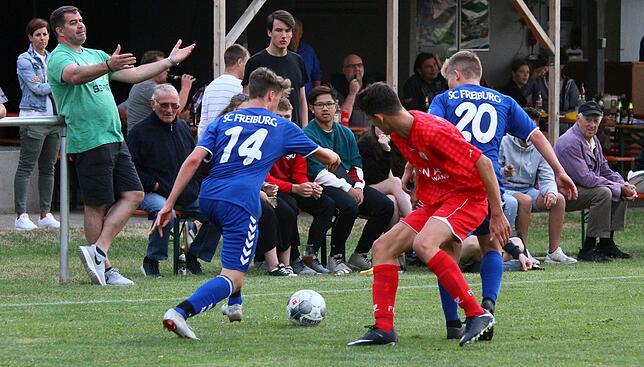 Bild 39: SC Freiburg U17 mit Luis Weber und Marek Bleise besiegen den FC Winterthur U18 mit 5:1 &ndash; und wir haben die Bilder!