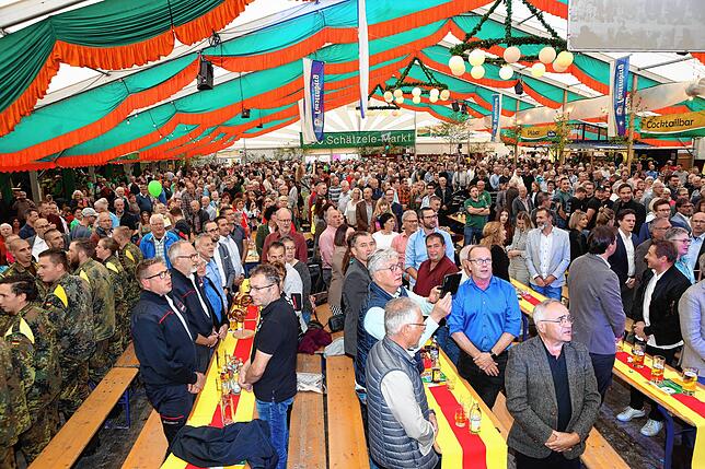 Bild 1: Bilder vom Schätzele-Markt in Tengen