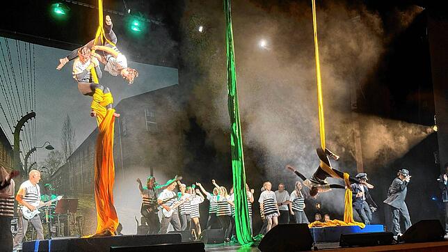 Bild 2: Premiere des Seehasentheaters begeistert: Hier gibt‘s die Bilder!