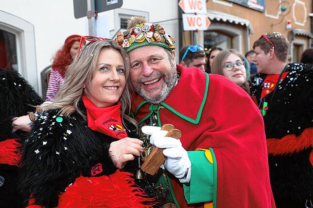 Bild 13: Fasnetszauber in Engen: Jubiläumsumzug 2025 in beeindruckenden Bildern