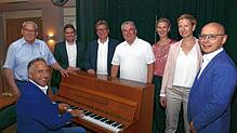 Zwei- oder gar Dreiklang von Förderverein, Trägerverein und Trägergemeinden: JMS-Vorsitzender Franz Moser und Musikschulleiter Arpad ...