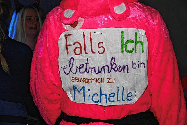 Bild 36: Sunnelöscherzunft feiert ihren 60. Geburtstag: Bilder vom großen Nachtumzug und der Geburtstagsparty