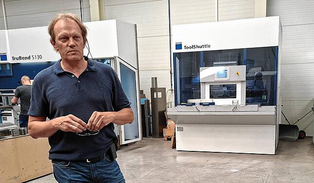 Rundgang durch die Werkshalle in Bad Dürrheim. Aktuell beschäftigt das Unternehmen sechs Mitarbeiter. In den 1990er-Jahren war es um die ...