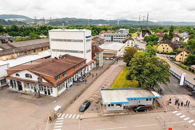 Im Höganäs-Werk in Rhina entsteht bei der Produktion Abwärme, die in den umliegenden Quartieren möglicherweise zum Heizen genutzt werden ...
