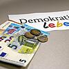Radolfzell wird künftig im Rahmen des Bundesprogramms „Demokratie leben“ nicht mehr gefördert. Nun will die Stadt zum Teil einspringen.