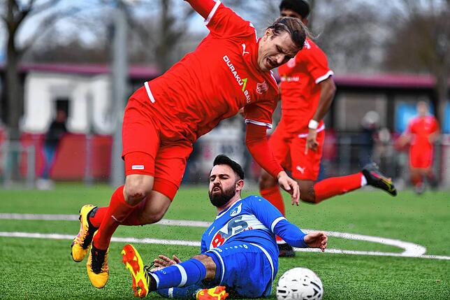Bild 4: FC Erzingen kassiert 1:3-Niederlage bei der U23 des Freiburger FC &ndash; und wir haben Bilder!