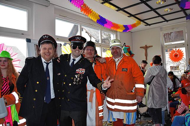 Bild 10: Bilder vom Weilheimer Narrengericht: Fasnet in voller Farbenpracht erleben