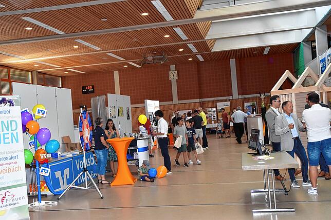 Bild 18: Bilder von der Tischmesse am Eigeltinger Dorffest