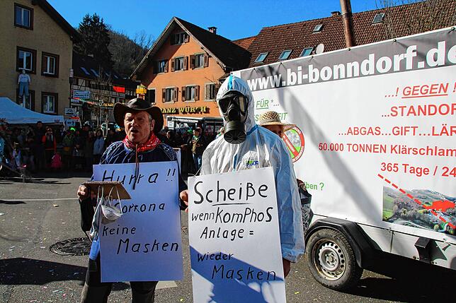 Bild 30: Bilder vom närrischen Treiben beim Treffen der Narren am Fasnachtsmontag in Stühlingen (Teil 2)