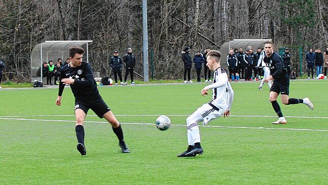 Bild 1: SV 08 Laufenburg rettet ein Remis gegen den SC Wyhl &ndash; und wir haben Bilder!