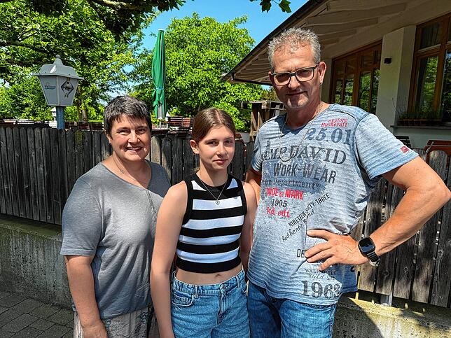 Christiane und Werner Merk mit Tochter Cindy verbringen bereits das dritte Mal die Ferien auf dem Campingplatz Wirthshof.