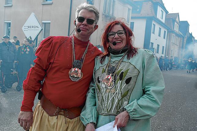 Bild 1: Bilder vom Narrensprung der Narrenzunft Seegockel in Friedrichshafen (1/3)