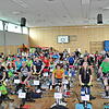 Beim Spinning-Marathon in der Leimbacher Mehrzweckhalle sind über 300 Teilnehmer für den guten Zweck in die Pedale gestiegen. Bilder: ...