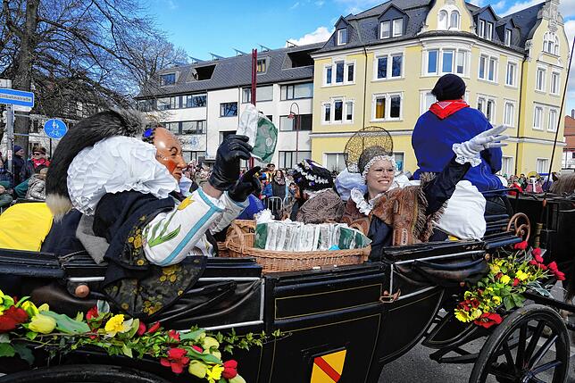 Bild 11: So schön war es am Dienstag beim großen Umzug in Villingen (Teil 2)