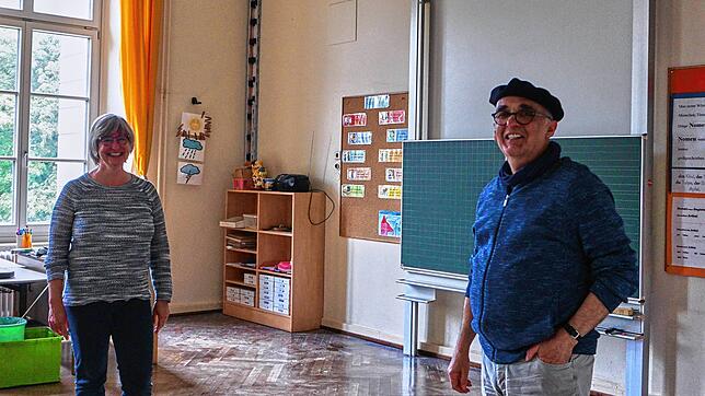 Glück im Unglück: Da die Schule wegen der Corona-Pandemie geschlossen ist, können die Handwerker in der Anton-Leo-Schule aktuell an den ...