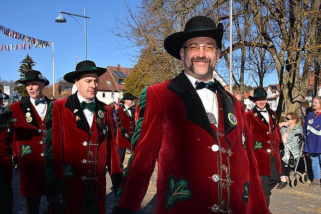 Bild 20: Bilder vom Narrentreffen der Urviecher-Zunft Bad Dürrheim: Großer Festumzug (3)
