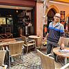 Angelo de Rosa vom Restaurant &bdquo;Rhybrugg&ldquo; in Bad Säckingen leidet unter dem Personalmangel. &bdquo;Keiner will mehr in der ...