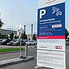 Seit einigen Monaten gibt es am Mitarbeiterparkplatz des Zentralklinikums &ndash; hier ein Bild von August 2023 &ndash; keine Schranke ...