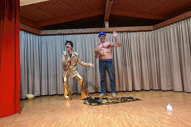 Bild 30: Frauenfasnacht in Görwihl: Der Großangriff auf deine Lachmuskeln!