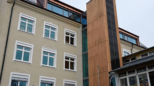 Die Jakob-Gretser-Grundschule geht ihrer Fertigstellung entgegen. Die Sanierung samt Umbau und Erweiterung hat sich über mehrere Jahre ...