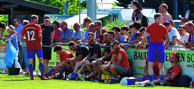 Bild 38: SG Höchenschwand/Häusern steigt nach 4:0 gegen FC Erzingen II auf &ndash; und wir haben Bilder!