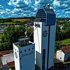Beinahe ein Wahrzeichen der südlichen Stadteinfahrt Villingens: der 1983 in Betrieb genommene Siloturm der Kutmühle.