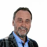 Freie-Wähler-Fraktionssprecher Dietmar Bitzenhofer bat den Architekten, zu prüfen, ob es Einsparungspotenzial gebe.