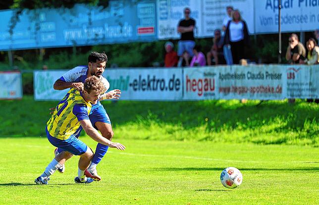 Bild 1: Unsere Bildergalerie vom Landesligaspiel zwischen dem FC Radolfzell und dem FC Singen