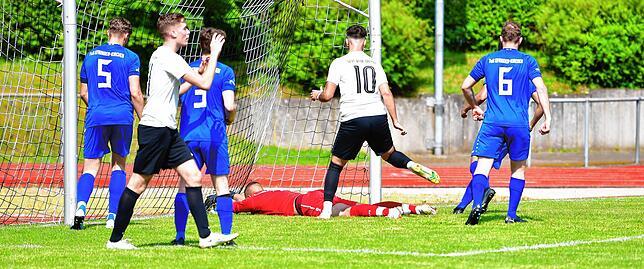 Bild 28: SG FC Wehr-Brennet besiegt den TuS Efringen-Kirchen mit 3:1 &ndash; und wir haben Bilder!