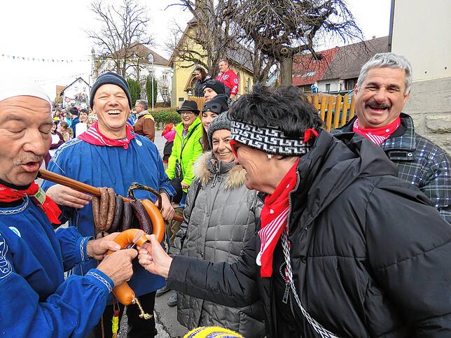 Bild 9: Die Bilder vom großen Umzug in Brigachtal-Klengen