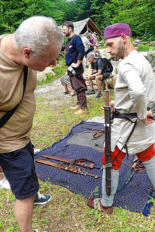 Bild 19: Zeitreise auf dem Campus Galli: Living-History-Gruppen zeigen Leben im Mittelalter