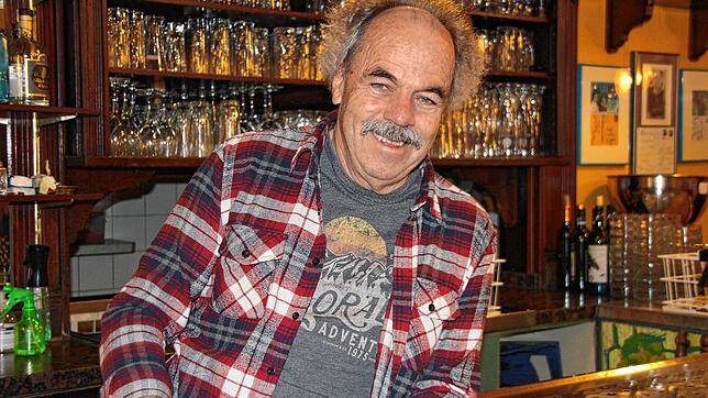 Edgar &bdquo;Eddy&ldquo; Deschler macht zum Jahresende Schluss. Die Kult-Kneipe Schröder betreibt er seit 34 Jahren.