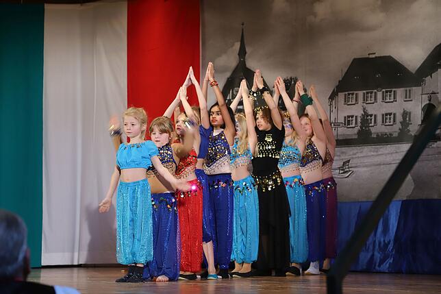 Nicht nur das Kinderballett unter der Leitung von Amelie Ernst und Silja Vayhinger begeisterte die Zuschauer in der Allmannsdorfer Halle.