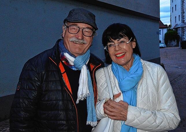 Renate und Roland Wohlhüter genießen die Musiknacht.