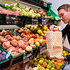 Welches Obst soll für einen kleinen CO2-Fußabdruck in die Tüte?