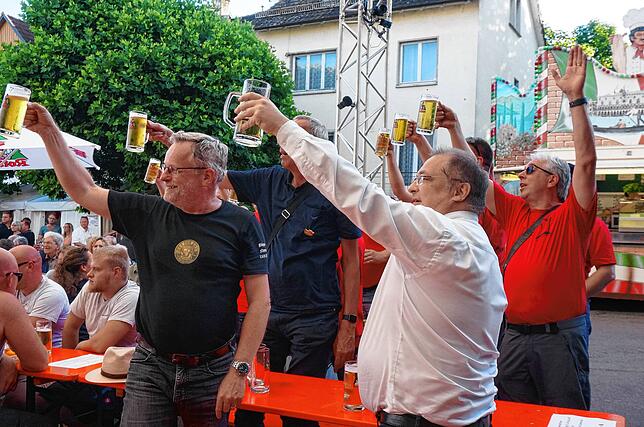 Bild 10: Wunschkonzert am Tiengener Schwyzertag – Stadtmusiker spielen groß auf (Teil 1)
