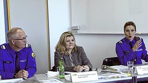Ariane Schäppi Hofstetter (von links) berichtete mit Cornelia Stamm Hurter und Philipp Meier über Straftaten im Kanton Schaffhausen.