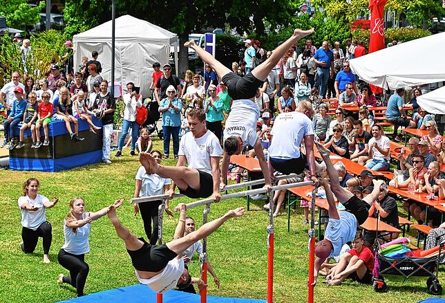 Bild 26: Bilder vom Hafenfest-Sonntag mit einer großen Turn-Show (2)