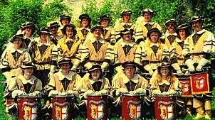 Ein Gruppenfoto des Fanfarenzugs Burg Hohen Friedingen aus dem Jahr 1993. Der Verein wurde 1985 gegründet und feiert in diesem Jahr sein ...