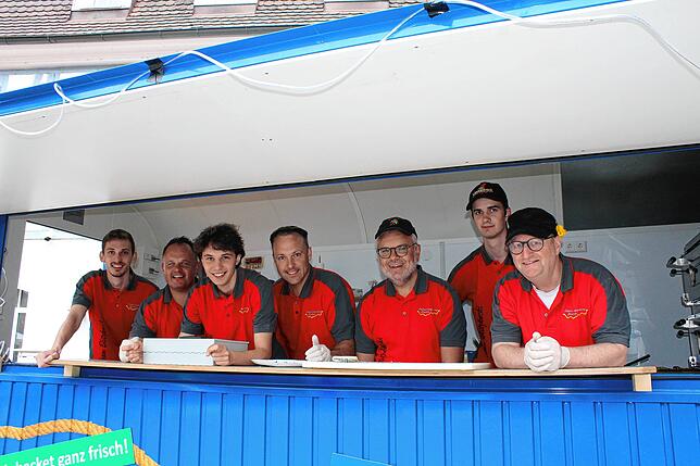 Bild 27: Bilder vom Straßenfest am Schweizer Feiertag (1)