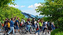 Auch sie wollen das Biotop Streuhau retten: Nach einer corona-bedingten Pause wollen die Jugendlichen von der ...